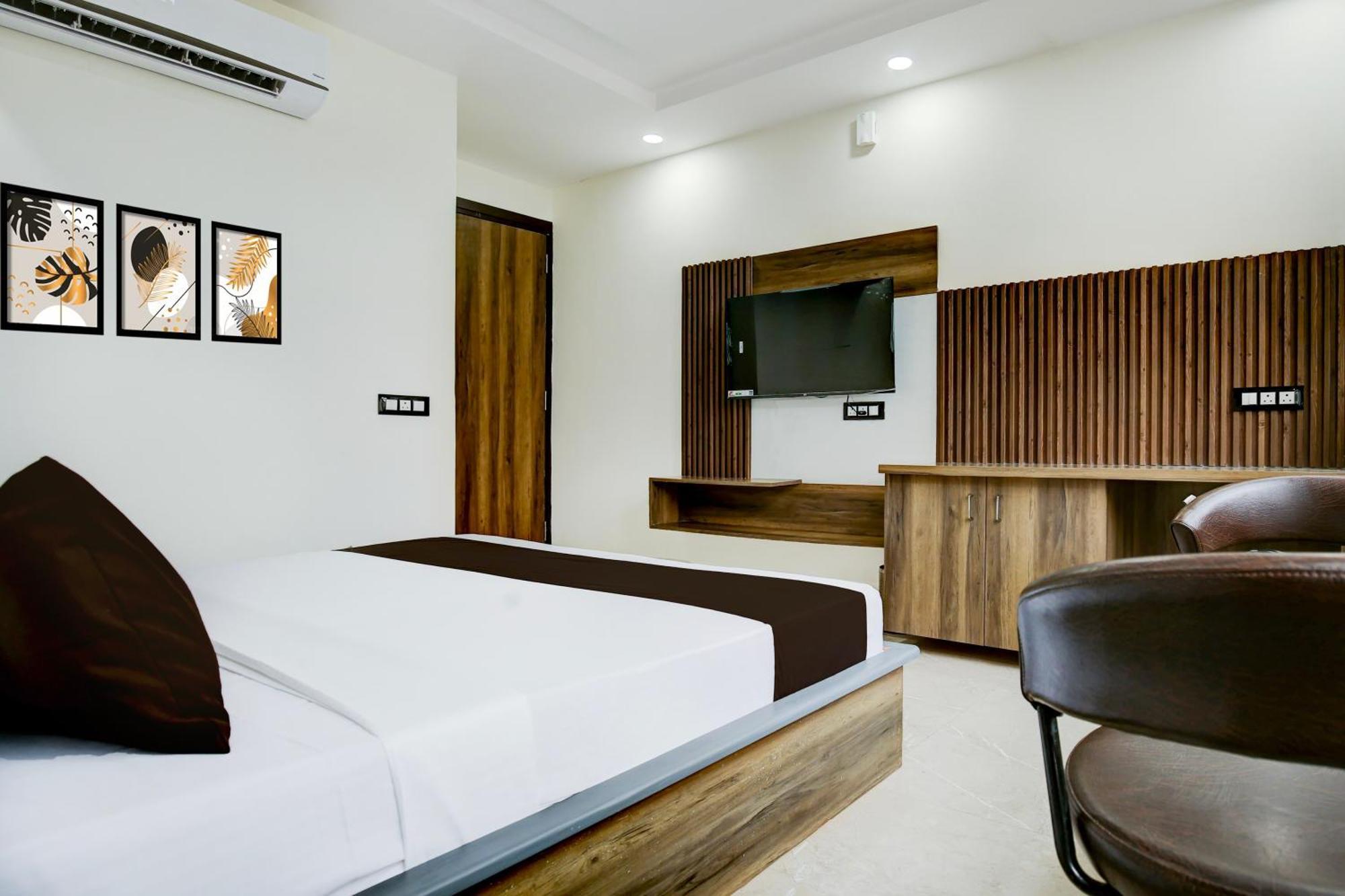 Hotel O Platinum Zirakpur エクステリア 写真