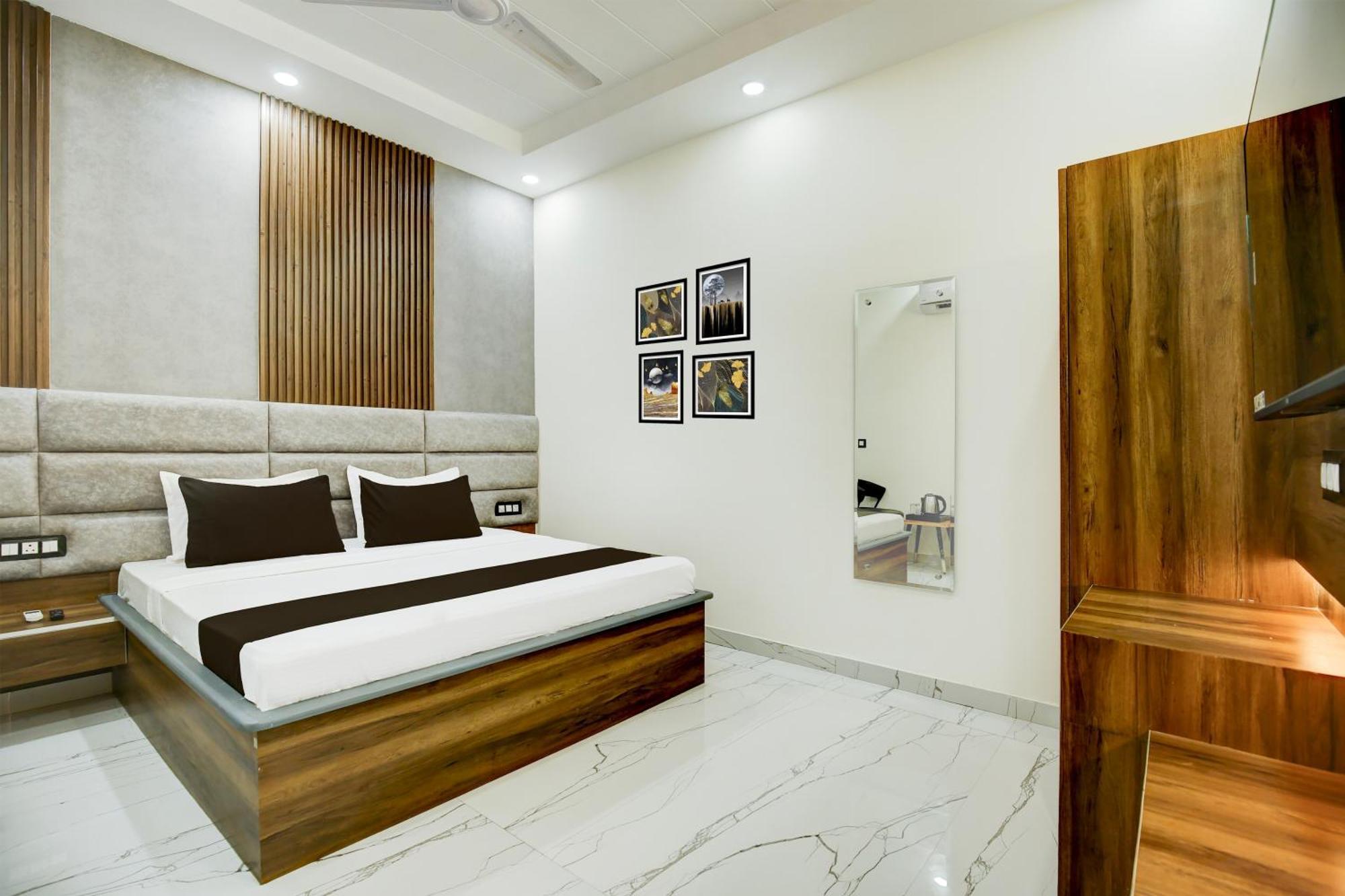 Hotel O Platinum Zirakpur エクステリア 写真